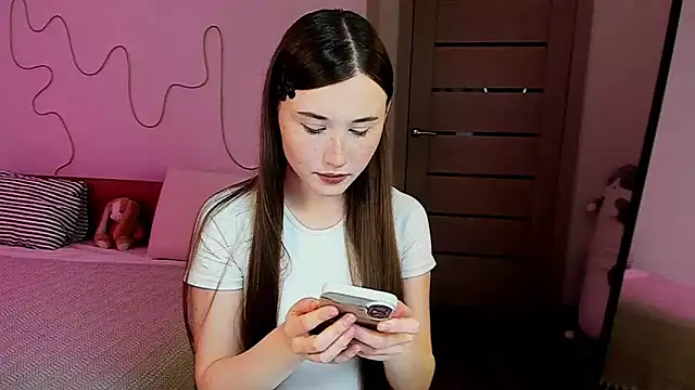 Snapshot of Stella_Sunny chatting on December 16, 1:21 am Stella Sunny online show from December 16, 1:21 am