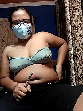 Snapshot of CAFE134_768 chatting on September 30, 2:22 pm CAFE134 768 online show from September 30, 2:22 pm