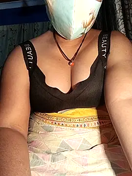 Snapshot of CAFE134_768 chatting on October 14, 6:31 pm CAFE134 768 online show from October 14, 6:31 pm