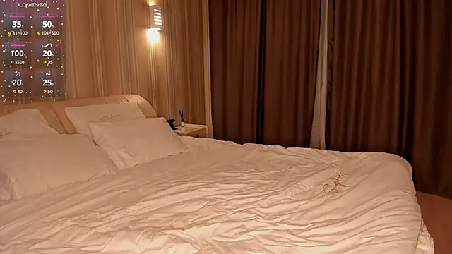 IsabellaTorrance online show from January 24, 7:18 pm