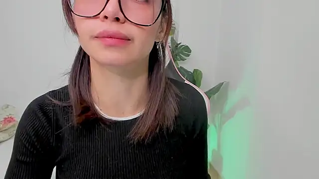 Adriennesexxx online show from February 5, 10:51 am