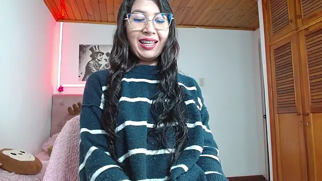 tifanny-squirt online show from November 25, 3:23 pm