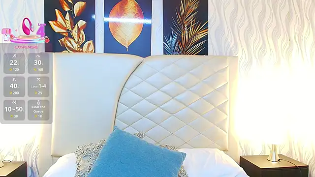 Snapshot of Amberr_Greyy chatting on October 24, 3:52 pm Amberr Greyy online show from October 24, 3:52 pm