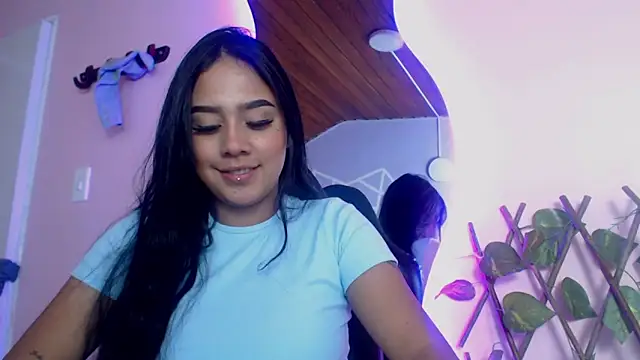 Snapshot of Shaarongp chatting on March 21, 10:39 pm Shaarongp online show from March 21, 10:39 pm