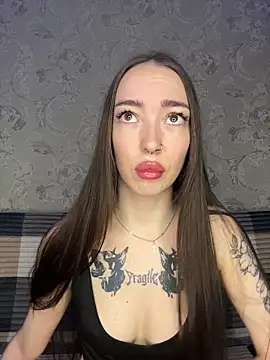 virginiaaaaa online show from December 3, 12:25 pm