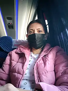 Lunababymylove online show from January 31, 2:17 pm