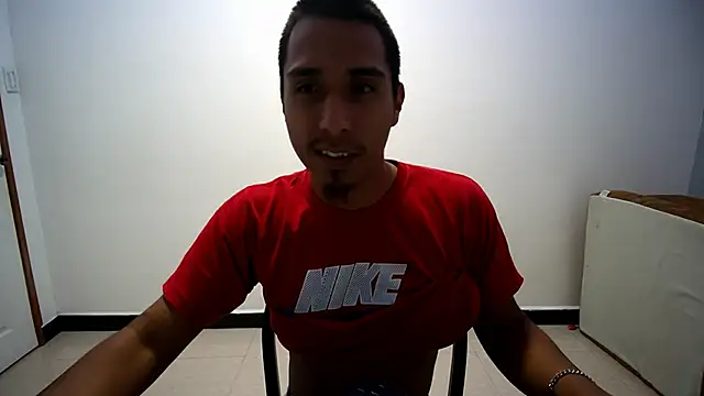 Snapshot of michaelhotbbc chatting on September 22, 3:52 am michaelhotbbc online show from September 22, 3:52 am