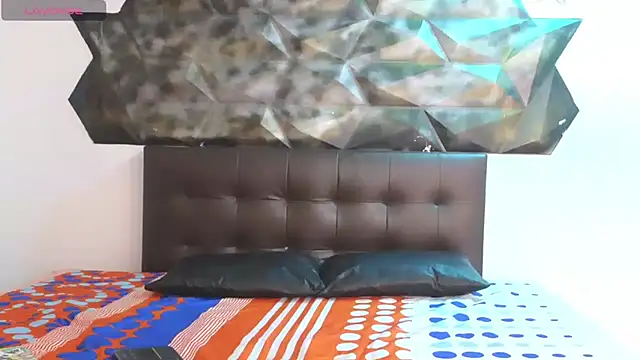 ling ling24 online show from December 6, 3:22 pm