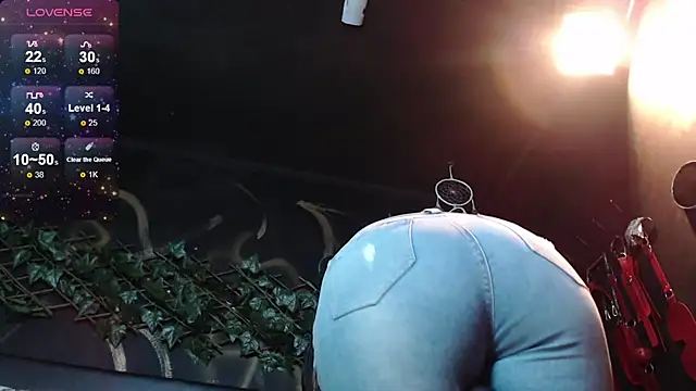 Snapshot of dakota_guirl chatting on December 28, 6:06 am dakota guirl online show from December 28, 6:06 am