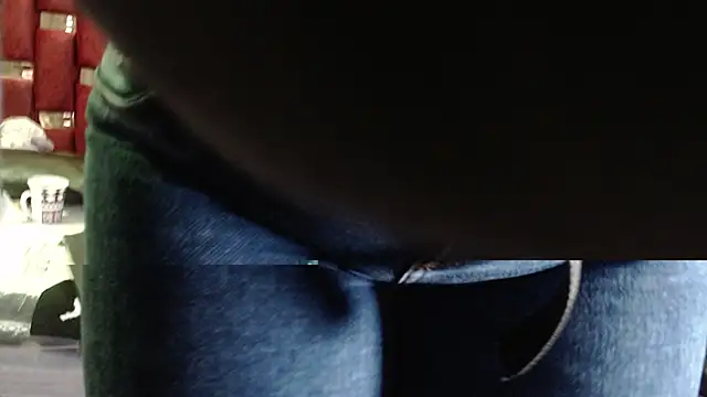 Snapshot of dakota_guirl chatting on March 22, 6:54 am dakota guirl online show from March 22, 6:54 am