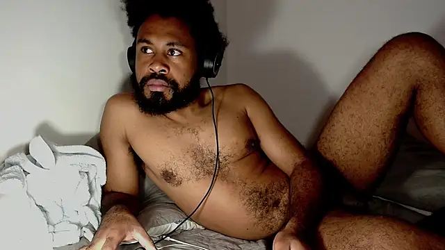 KaelMoreau online show from March 18, 6:04 pm