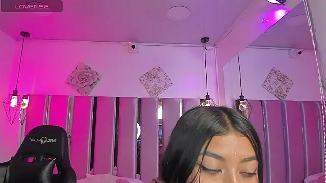 valery ws  online show from October 9, 9:02 pm