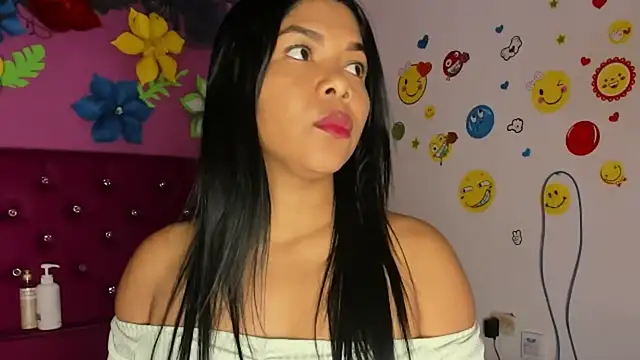 Snapshot of DIORA_Latina chatting on December 31, 3:55 am DIORA Latina online show from December 31, 3:55 am