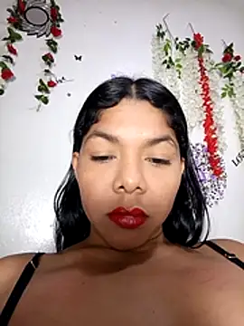 Snapshot of DIORA_Latina chatting on October 23, 4:23 am DIORA Latina online show from October 23, 4:23 am