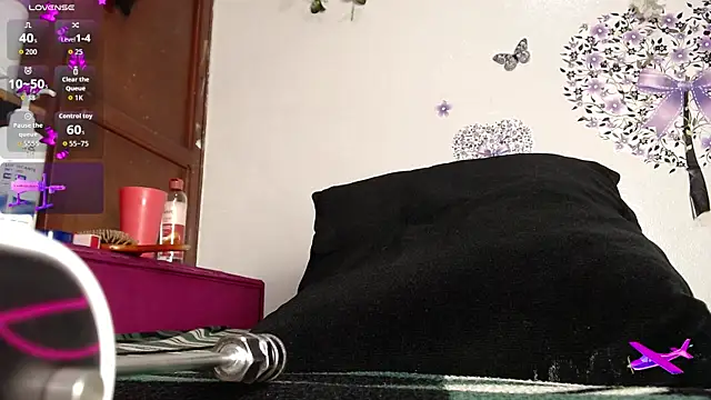 Snapshot of DIORA_Latina chatting on November 6, 4:24 am DIORA Latina online show from November 6, 4:24 am