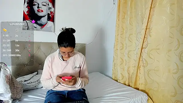 Vahiolet smith online show from October 2, 3:13 am