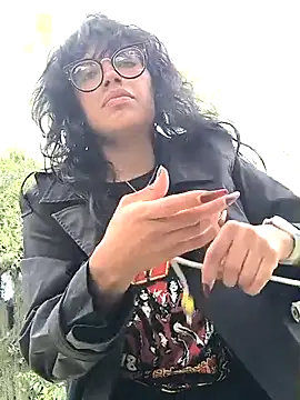 Snapshot of Fun_Everywhere chatting on February 16, 3:27 pm Fun Everywhere online show from February 16, 3:27 pm