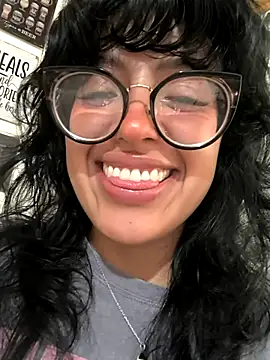 Snapshot of Fun_Everywhere chatting on October 5, 7:23 pm Fun Everywhere online show from October 5, 7:23 pm