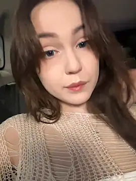 Peachy Dream online show from March 9, 9:25 pm