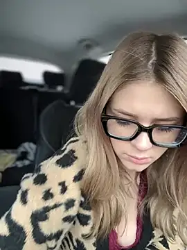 Love Bri online show from March 6, 7:03 am