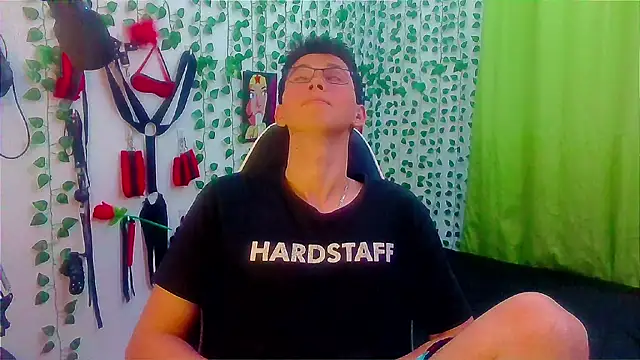 Andy gray online show from October 25, 12:40 am