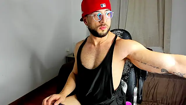 dafboy1 online show from October 16, 2:23 am