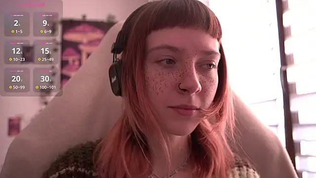 juliapie online show from February 3, 7:07 am