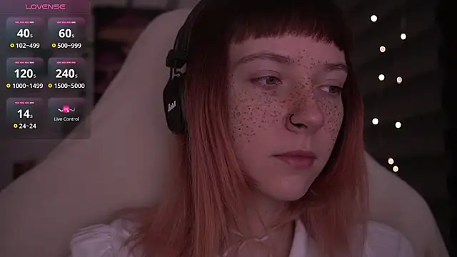 juliapie online show from February 12, 5:37 am