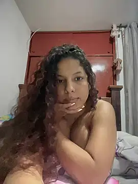 dannacoleman  online show from December 10, 2:27 am