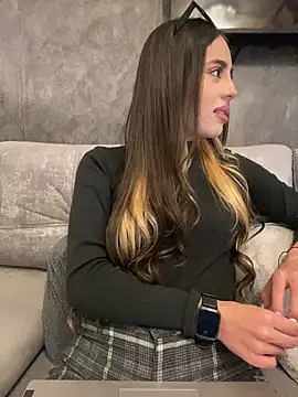 AbyThompson online show from February 6, 6:02 pm