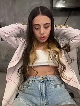 AbyThompson online show from March 11, 2:10 am