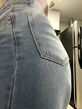 AbyThompson online show from October 21, 11:22 am