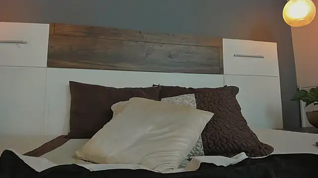 andymiller  online show from January 31, 5:32 pm