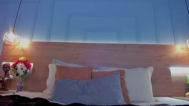 andymiller  online show from February 6, 2:04 pm