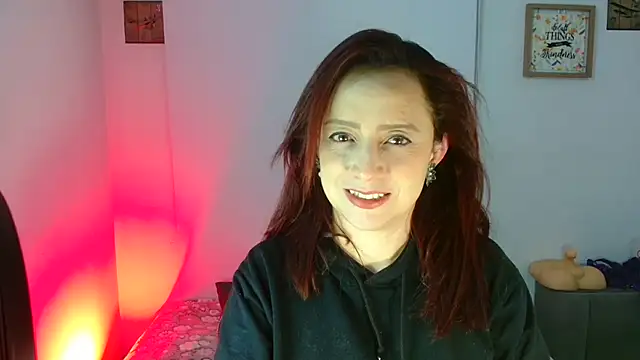 catalinamommyx online show from September 21, 4:25 am