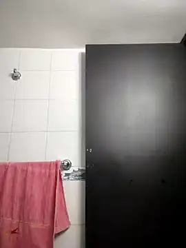 catalinamommyx online show from October 15, 2:33 am