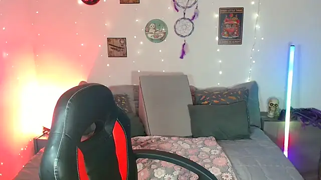 catalinamommyx online show from November 8, 11:36 pm