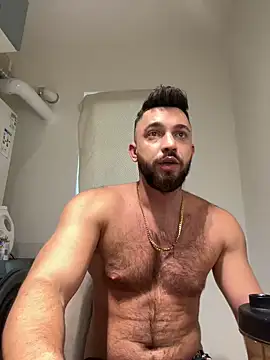 LoveIsBlind  online show from December 7, 8:11 am