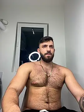 LoveIsBlind  online show from December 8, 6:50 pm