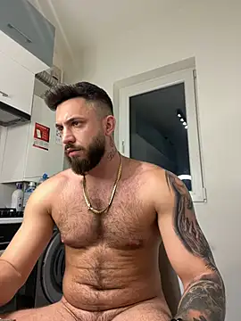 LoveIsBlind  online show from December 17, 12:34 am