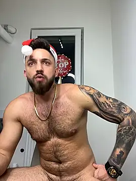 LoveIsBlind  online show from December 24, 10:28 pm