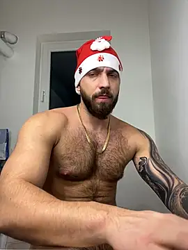 LoveIsBlind  online show from December 29, 9:52 pm