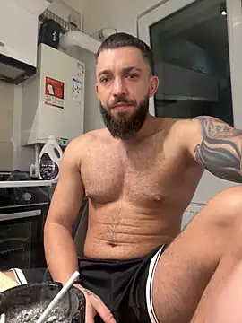 LoveIsBlind  online show from October 19, 2:45 am