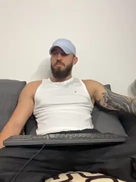 LoveIsBlind  online show from October 30, 7:47 pm