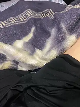 josle24 online show from December 7, 4:42 am