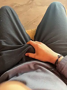 josle24 online show from October 29, 3:03 pm