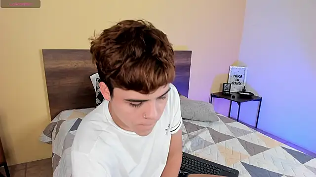 justinbiler online show from January 4, 12:38 pm