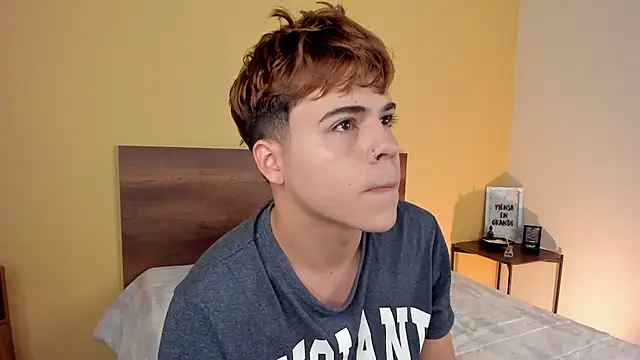 justinbiler online show from January 12, 12:33 pm