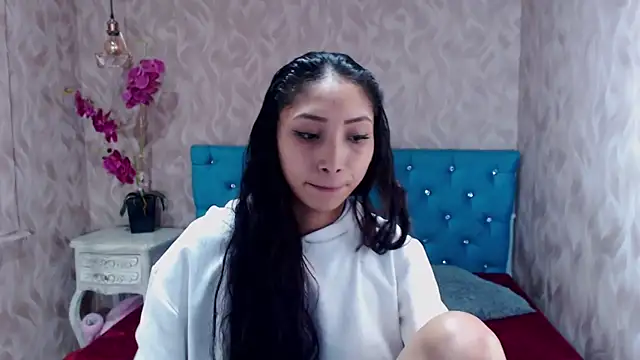 MadelineDoll online show from February 23, 7:07 pm