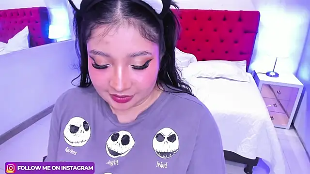 Emma monserrat online show from March 14, 2:10 am